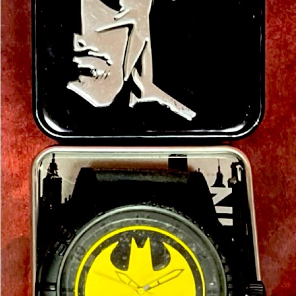 Vintage Batman Watch - Picture 2 of 3